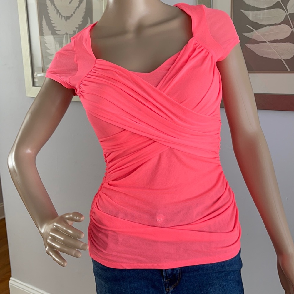 Criss cross top size small